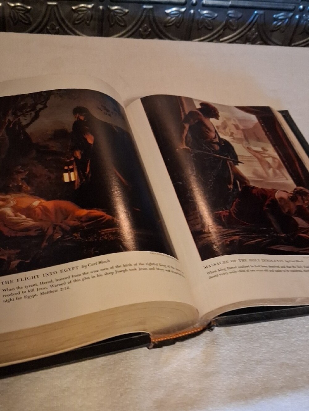 Vintage Large Black Holy Bible with Gold Lettering - Home Accents - Picture 4 of 6